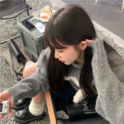 离歌散尽自独行